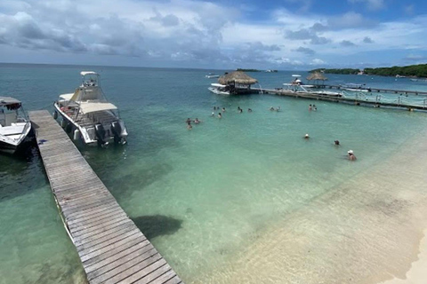 Cartagena: Sol y Papaya Beachclub - Daytour in Isla Grande!