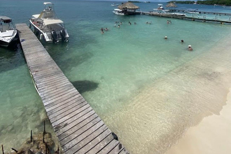 Cartagena: Sol y Papaya Beachclub - Daytour in Isla Grande!