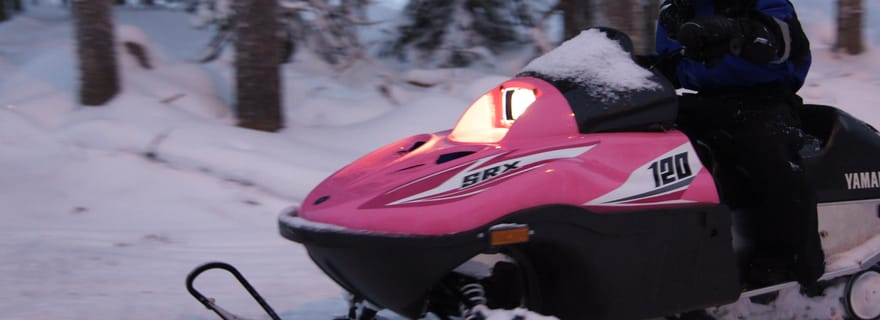 Rovaniemi : Safari familial en motoneige