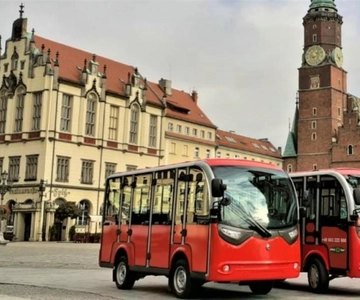 2-Hour Tour by Electric Car with a driver-guide