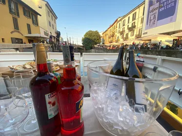 Mailand: Naviglio Grande Kanalrundfahrt mit Brunch
