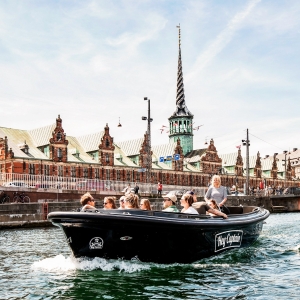 Copenhagen: Hidden Gems Social Boat Tour