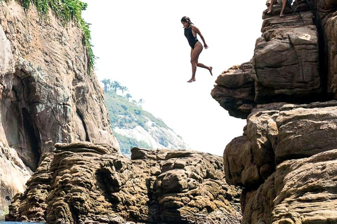Exclusive Experience in Rio's Secret Paradise with Turtles and Stand-Up Paddleboarding
