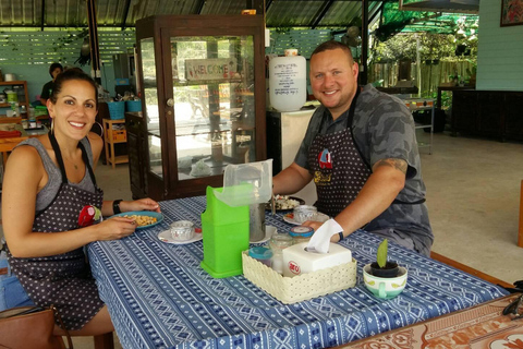 Chiang Mai: Traditionele Thaise kookles met rondleiding over de markt