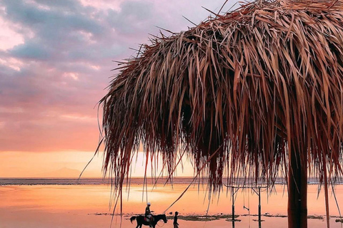 Gili Trawangan: Sunset sup or Kayak Tour to Gili Meno Sunrise paddle/kayak