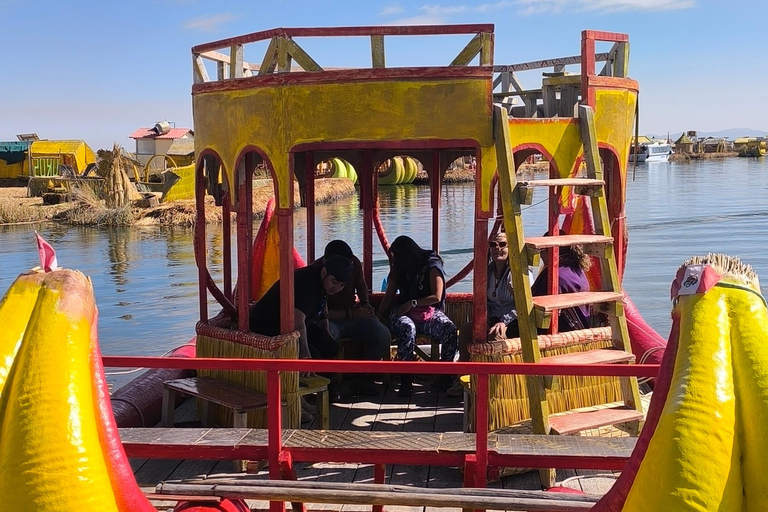 Puno: TOUR UROS - TAQUILE SAILBOAT (GANZTAG)TOUR UROS - TAQUILE SPEEDBOAT (GANZTÄGIG)