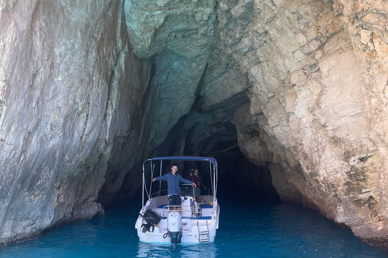 Zakynthos: Navagio Beach and Blue Caves Boat Tour Around Zante by private boat