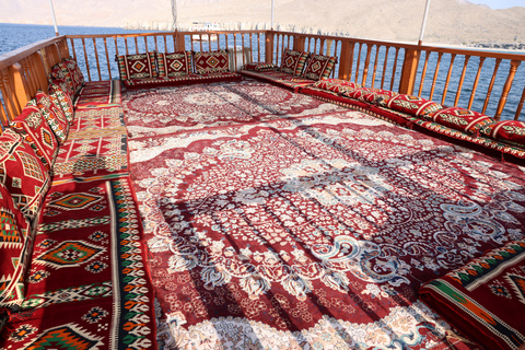 Khasab: Dhow Cruise with Lunch, Dolphin Watching& Snorkeling