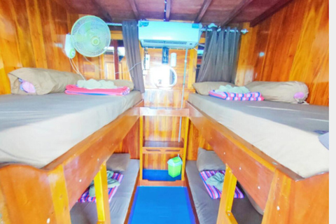 Komodo: Slow Voyage 2D1N Overnight Sailing Experience Private Cabin ( Share Bathroom )
