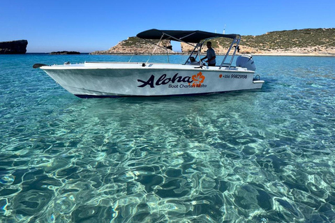 Comino: Blue & Crystal Lagoon Private Boat with Snorkeling