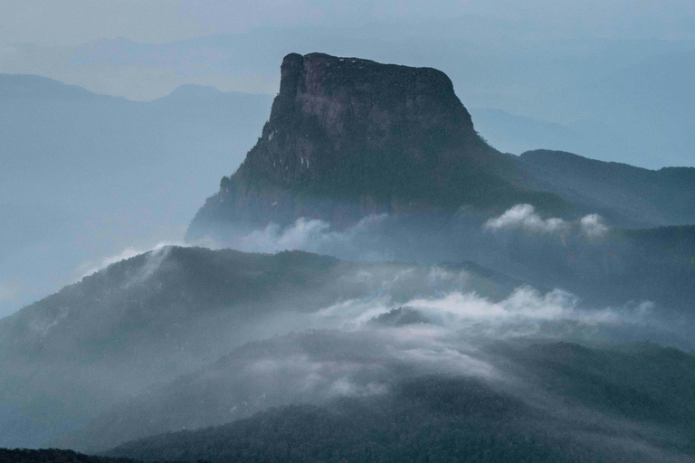 Excursión al Pico Adams desde Kandy (Dos días con guía)