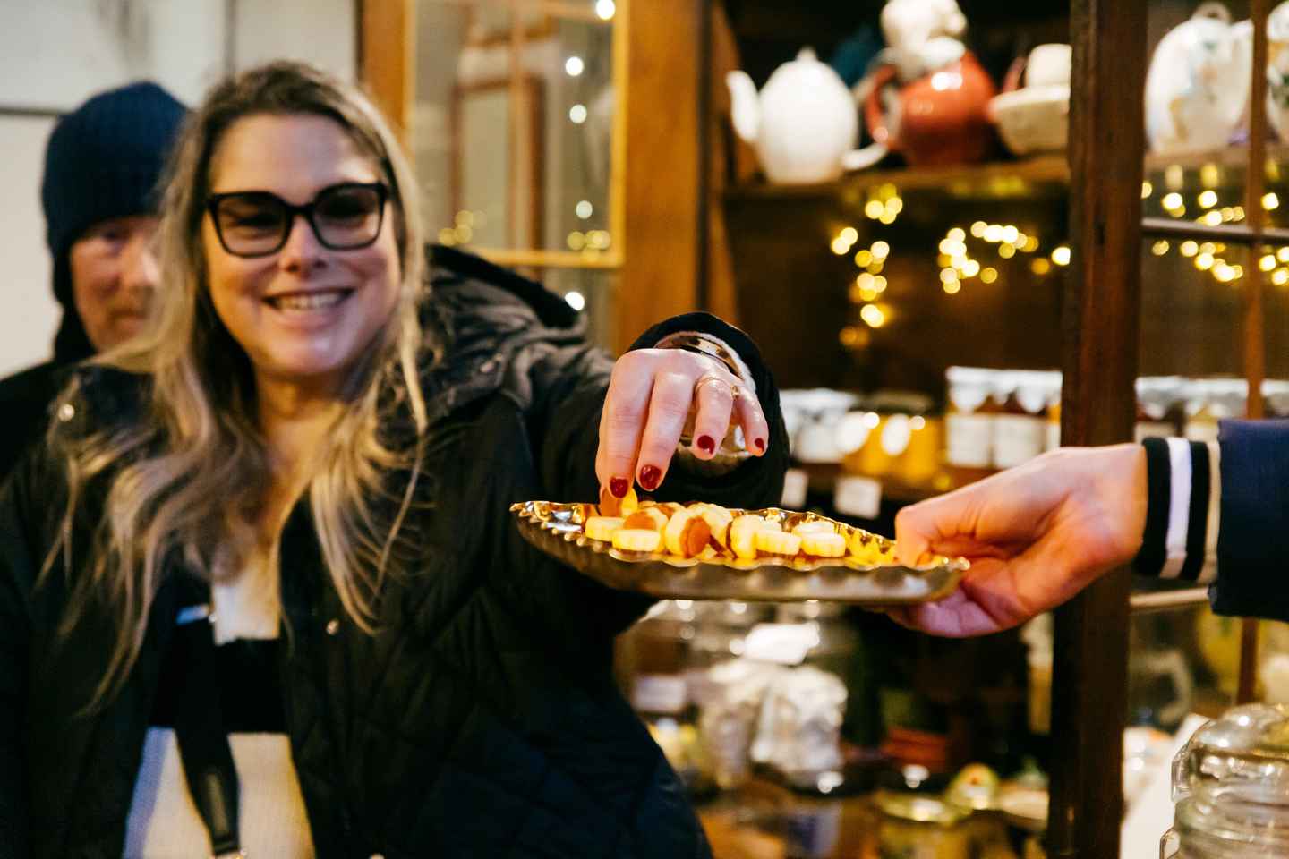Ghent: Food & Drink Walking Tour with Tastings
