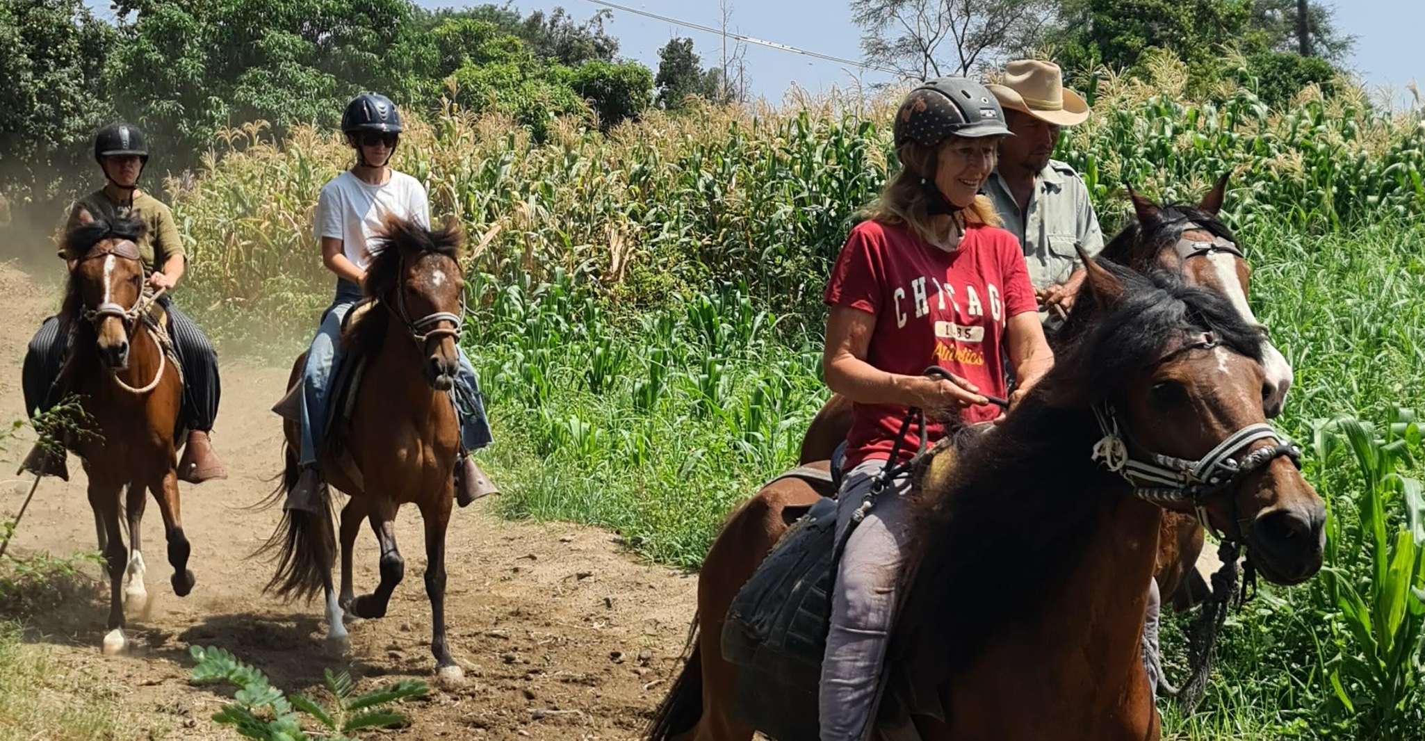 2 days tour - Horse riding / Pyramids of Tucume - Housity