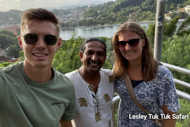 Kandy: Stad verkennen met Lesley per Tuk Tuk