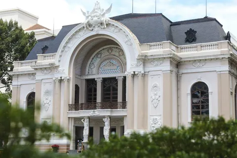 Explore Southern Vietnam: 3 Days, 2 Nights Adventure!