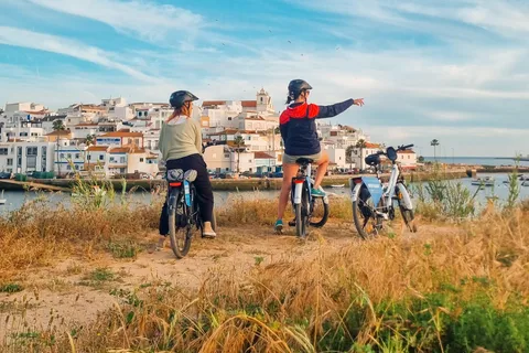 Village de Ferragudo : Glisser sur un vélo électrique