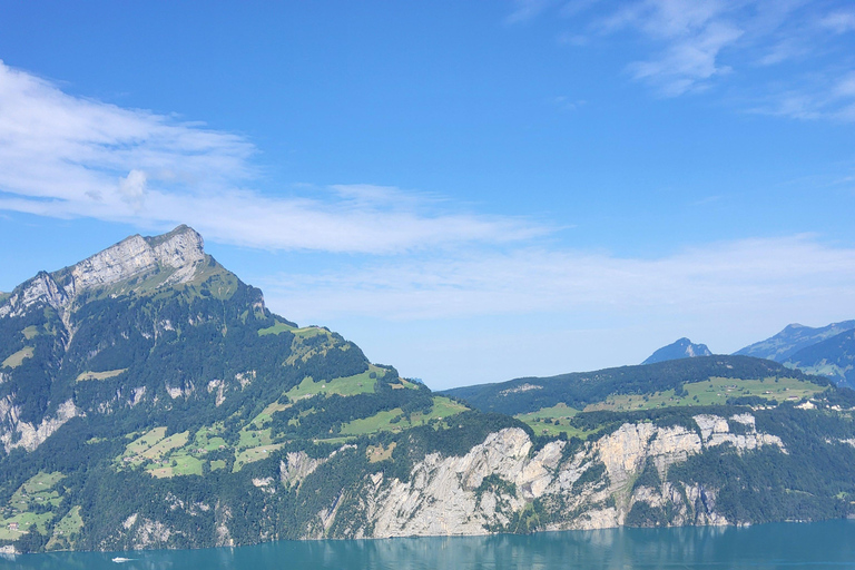 Tagestour ab Zürich: Bergwanderung auf den Rophaien mit ortskundigem GuideTagestour ab Zürich: Bergwanderung in Rophaien mit ortskundigem Guide