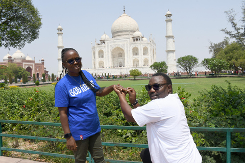 Z Delhi: Taj Mahal o wschodzie słońca, Baby Taj i twierdza Agra – wycieczka jednodniowa