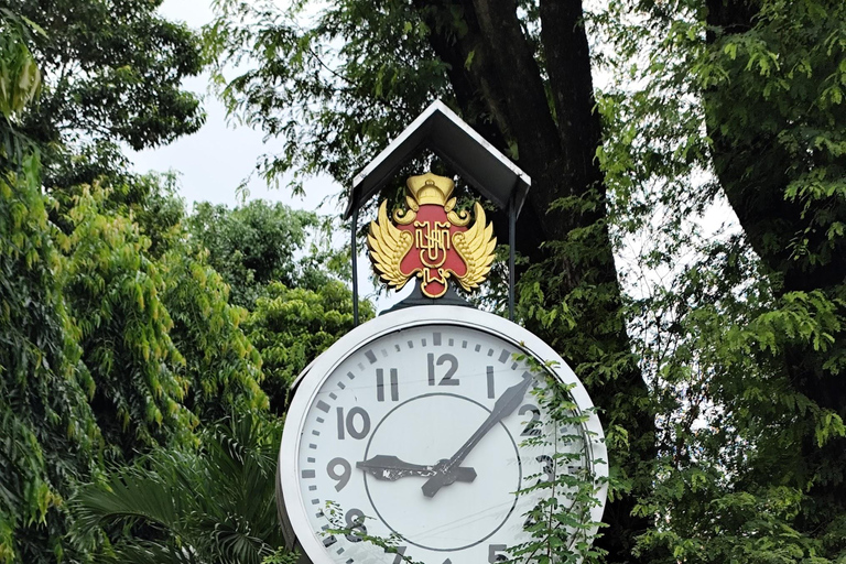 Yogyakarta:Merapi Jeep Tour, Keraton Yogyakarta & Taman Sari Yogyakarta: Merapi Jeep Tour, Sultan Palace & Taman Sari