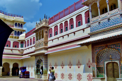 Private Guided Sightseeing Tour of Jaipur HighlightsTour By Car+Driver Only