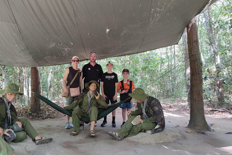 Cu Chi tunnels &amp; Saigon sightseeingtour 1 dag