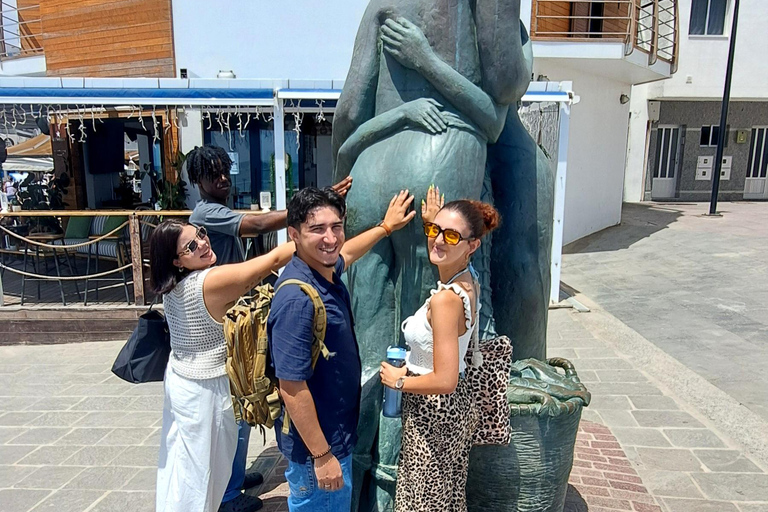 Corralejo: passeio a pé com degustação de produtos locaisCorralejo: Passeio a pé com degustação de produtos locais