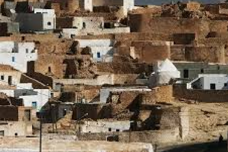 From Djerba: Desert Camp & Amazigh Villages Tour with Dinner