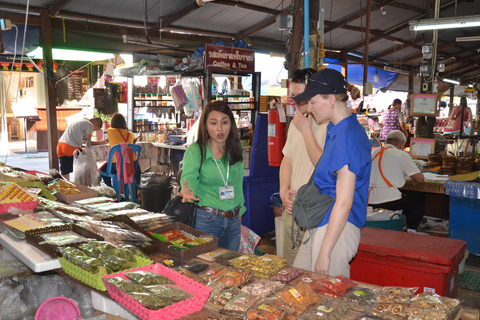 Chiang Mai: Historical and Cultural Highlights Walking Tour