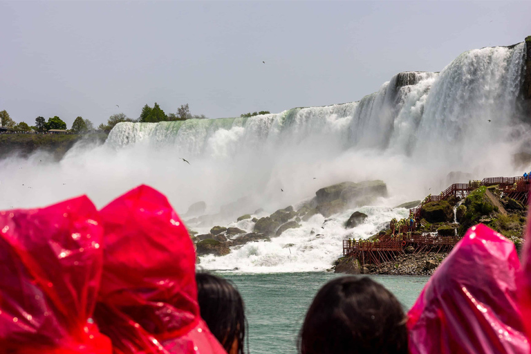 Toronto: Niagara Falls Tour with Skip-the-Line Boat Cruise