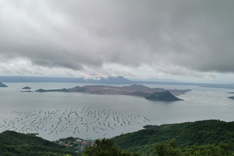 私人观光：大雅台高地和塔尔火山游船私人观光：大雅台中部地区和塔尔火山游船