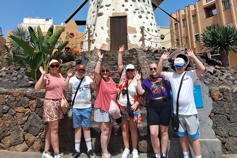 Corralejo: passeio a pé com degustação de produtos locaisCorralejo: Passeio a pé com degustação de produtos locais