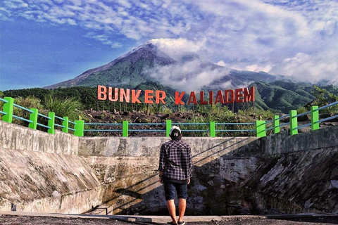 Yogyakarta : Visite guidée du Mont Merapi en Jeep Lava TourExcursion au lever du soleil