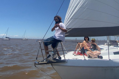 Buenos Aires: prywatny rejs żaglówką z transferemBuenos Aires: Prywatny rejs żaglówką z transferem