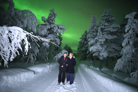 Levi: La magia dell&#039;aurora boreale - Osservazione delle stelle con il telescopioLevi: La magia dell&#039;aurora boreale – Osservare le stelle con il telescopio