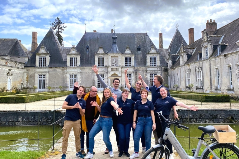 Z Blois: wycieczka rowerem elektrycznym do ChambordZ Blois: całodniowa wycieczka rowerem elektrycznym z przewodnikiem do Chambord
