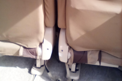 Trasferimento privato in furgone da Montego Bay all&#039;aeroporto di Negril e ritornoTransfer privato di andata e ritorno in furgone dall&#039;aeroporto di Montego Bay a Negril