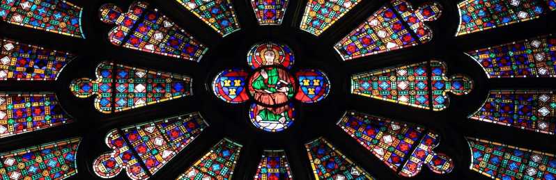 Paredes que falam: um guia para a antiga basílica de Carcassonne