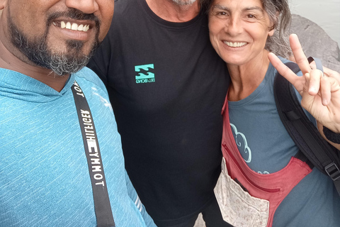 Kandy: Full-Day Tuk-Tuk Tour with Temples & Gardens by Local