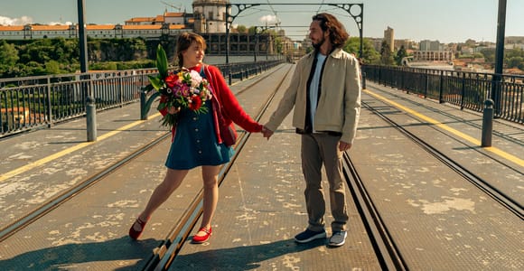 Porto: PhotoShoot for Tourists, Couples or Families