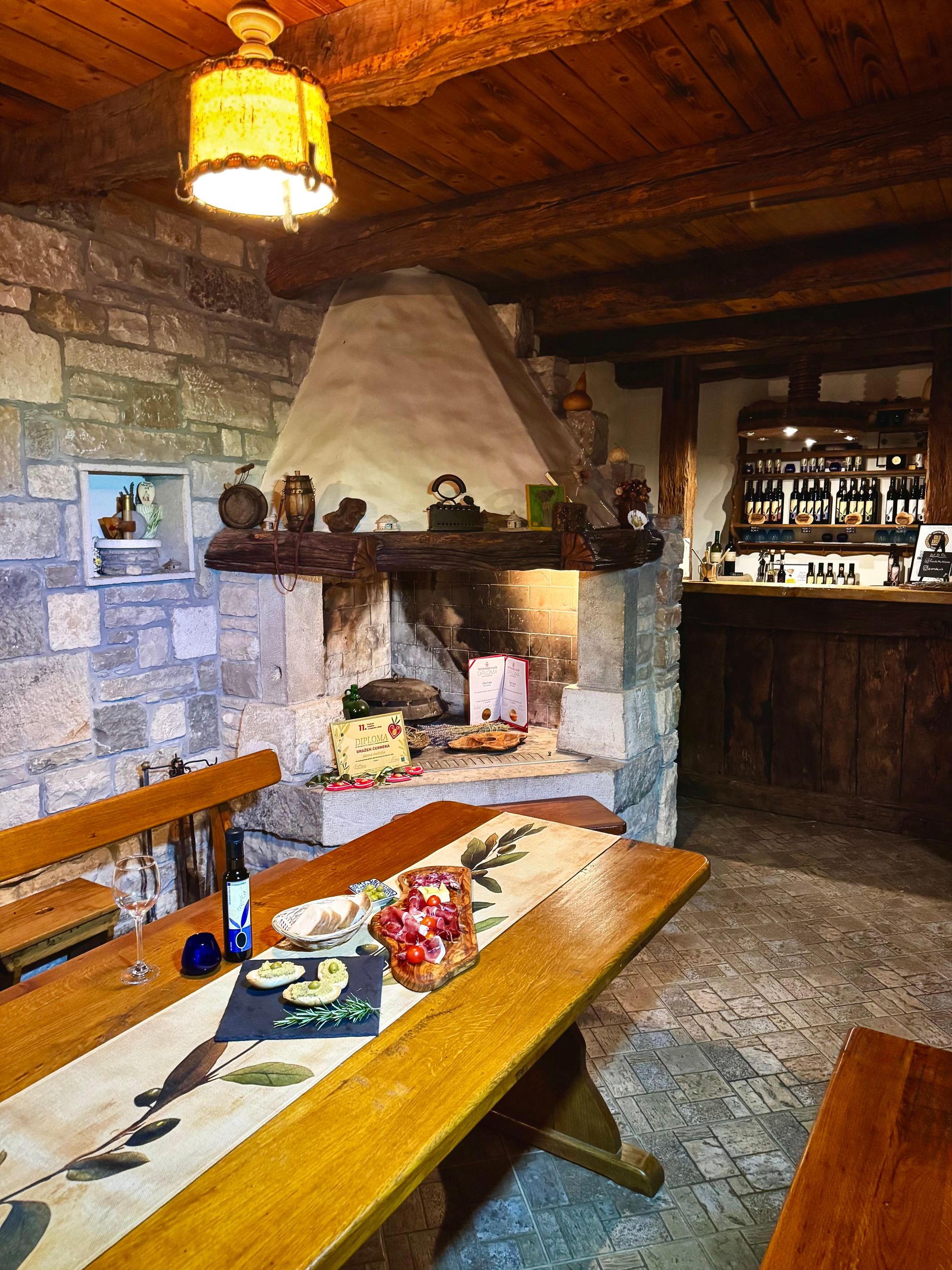 Brnozi: Istrianisches Olivenöl-Erlebnis & Tour durch die Mühle