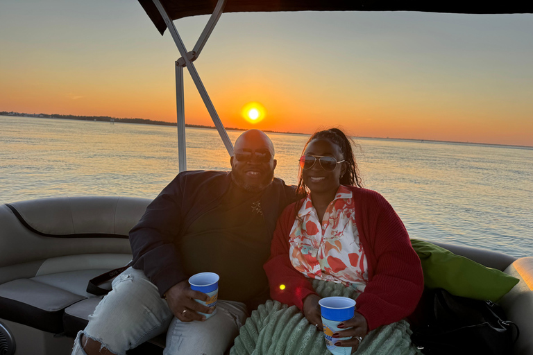 Destin: Sunset Pontoon Boat Cruise With Dolphin Watching