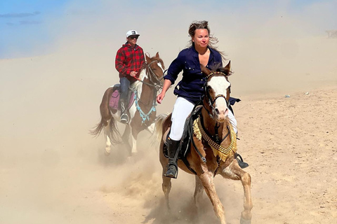 الغردقة: جولة ركوب الخيل في الصحراء والبحر مع خيار السباحةجولة لمدة ساعتين لركوب الخيل بدون السباح