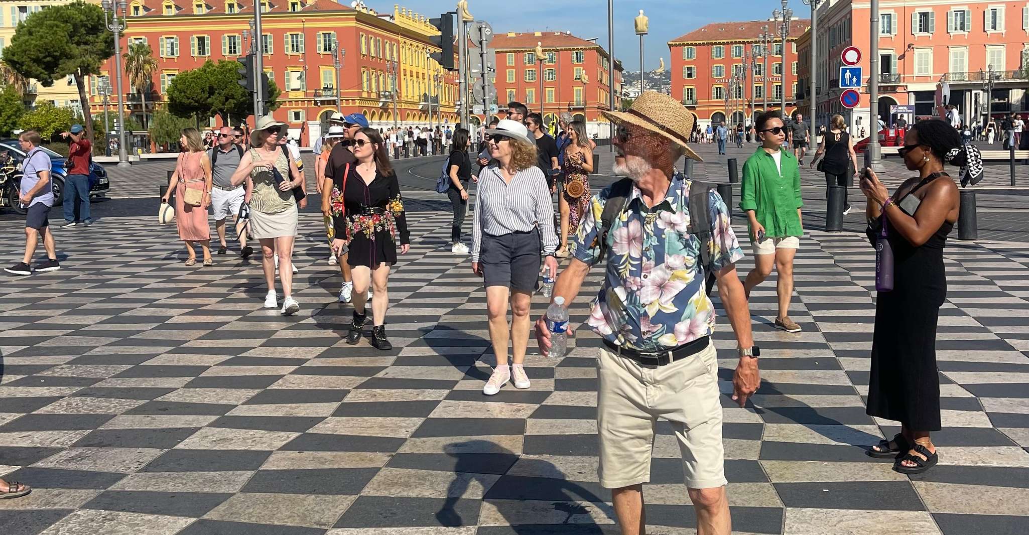 Nice, Old Town & Castle Hill Informative Guided Walking Tour - Housity