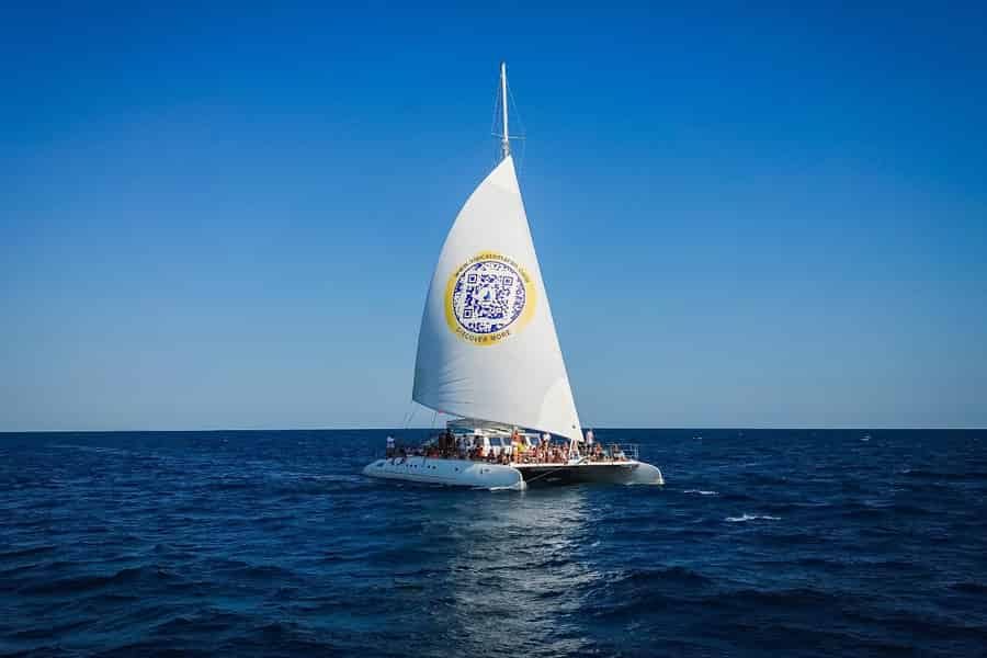 Sozopol – Ganztägige VIP-Katamaran-Tour. Foto: GetYourGuide Sozopol – Ganztägige VIP-Katamaran-Tour. Foto: GetYourGuide