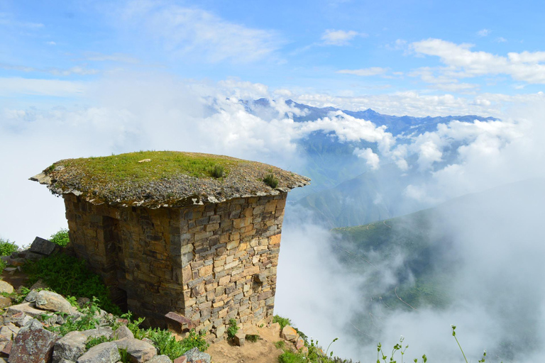 From Lima || 2-day private trekking route through Rúpac ||