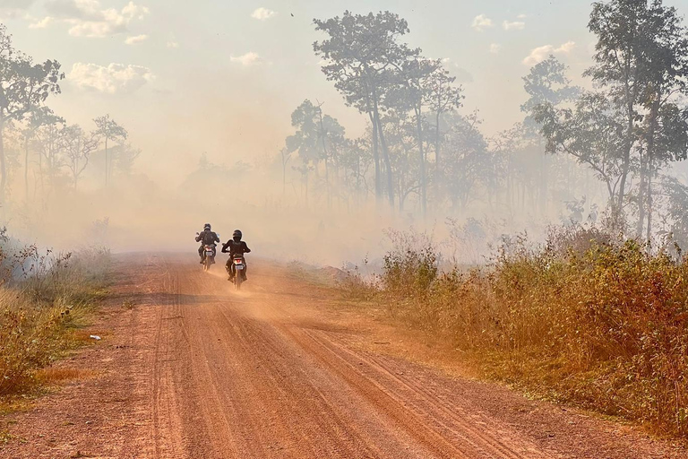 Aventura de 21 dias no Camboja de motocicleta