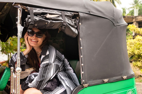 Delhi: Visita guiada privada à velha e à nova DelhiExcursão de 1 dia a Deli com tudo incluído