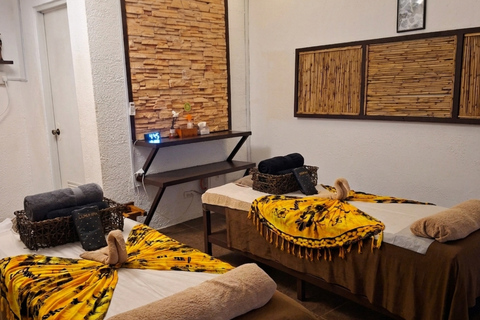 Boracay: Eco E-Trike Land Tour & Noni Oil Massage