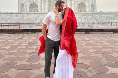 Taj Mahal sin colas y tour de la ciudad de Agra – Especial para parejasTour de la ciudad de Agra y el Taj Mahal con opción de guía