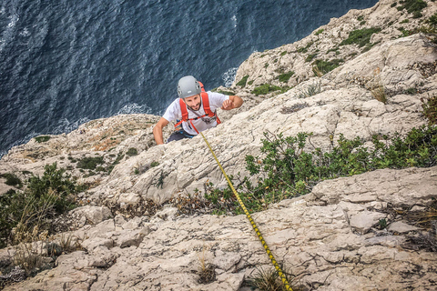 Klättringsupptäckt i Calanques nära MarseilleKlättring Discovery-session i Calanques nära Marseille